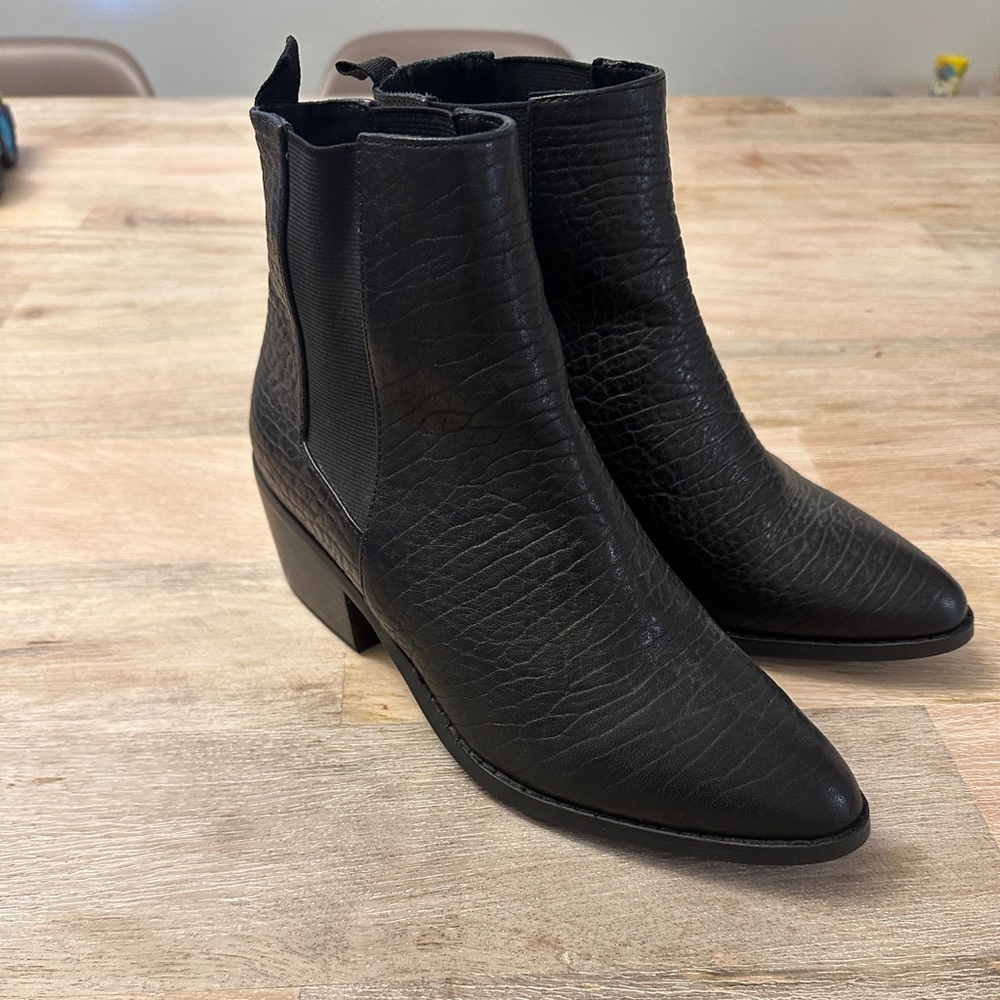 Sol Sana boot
